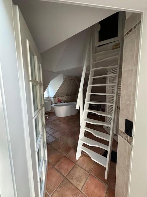 Panorama Penthouse In Wunderschoener Villa Kassel Exterior foto